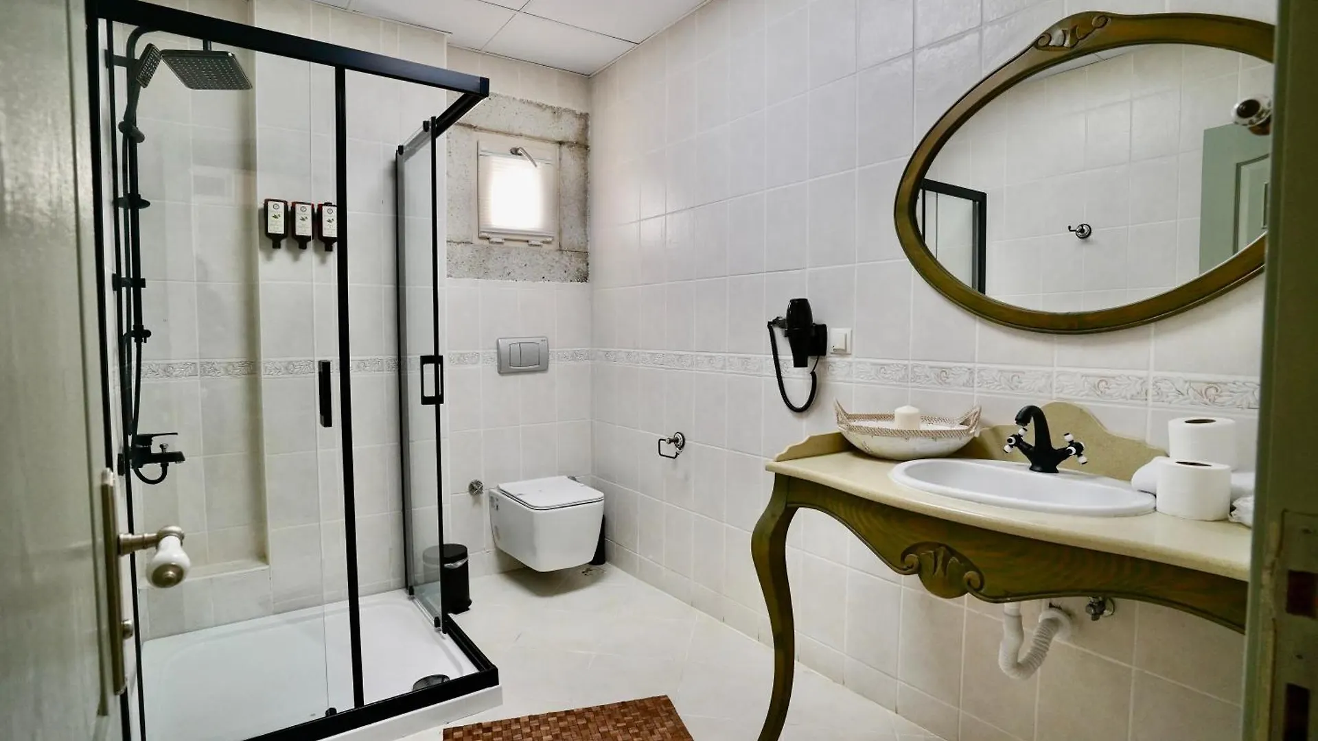 Cumbalica Flora Hotel Çeşme