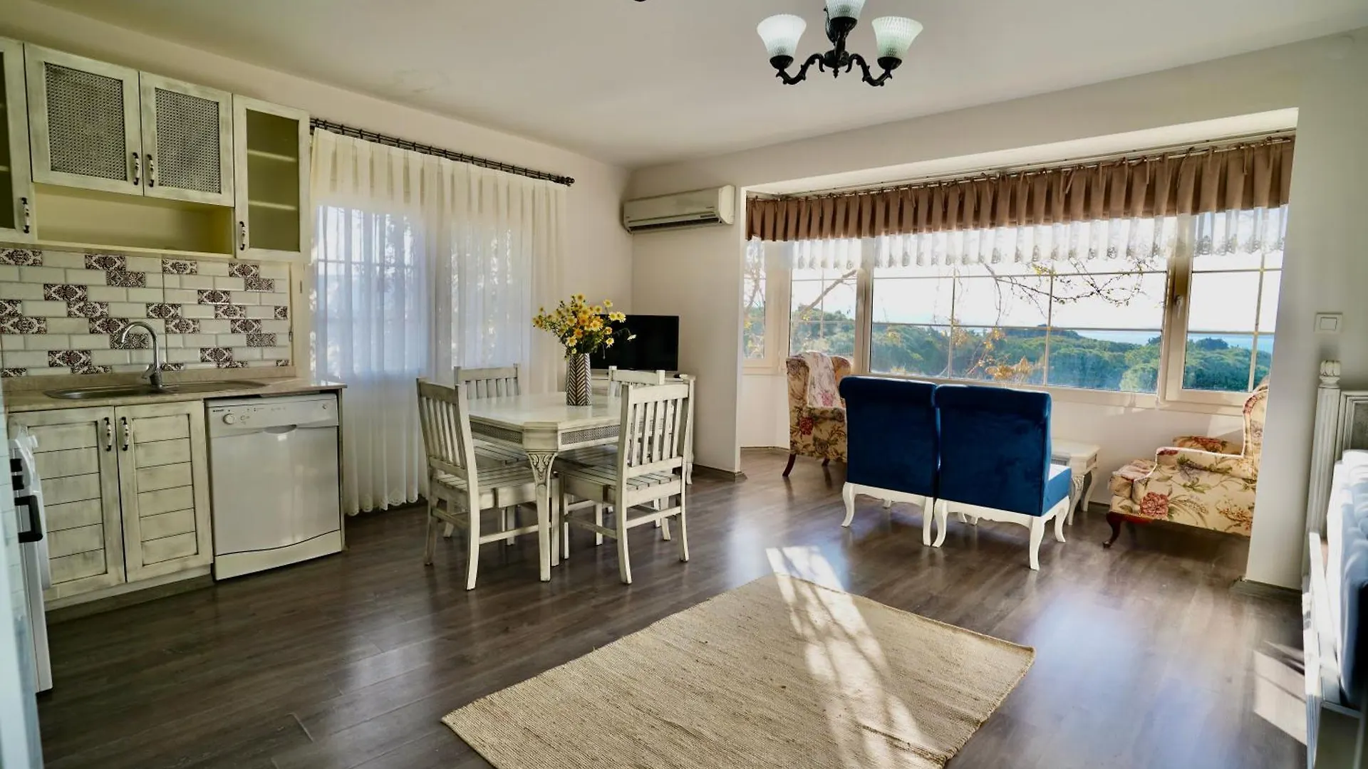Cumbalica Flora Hotel Çeşme