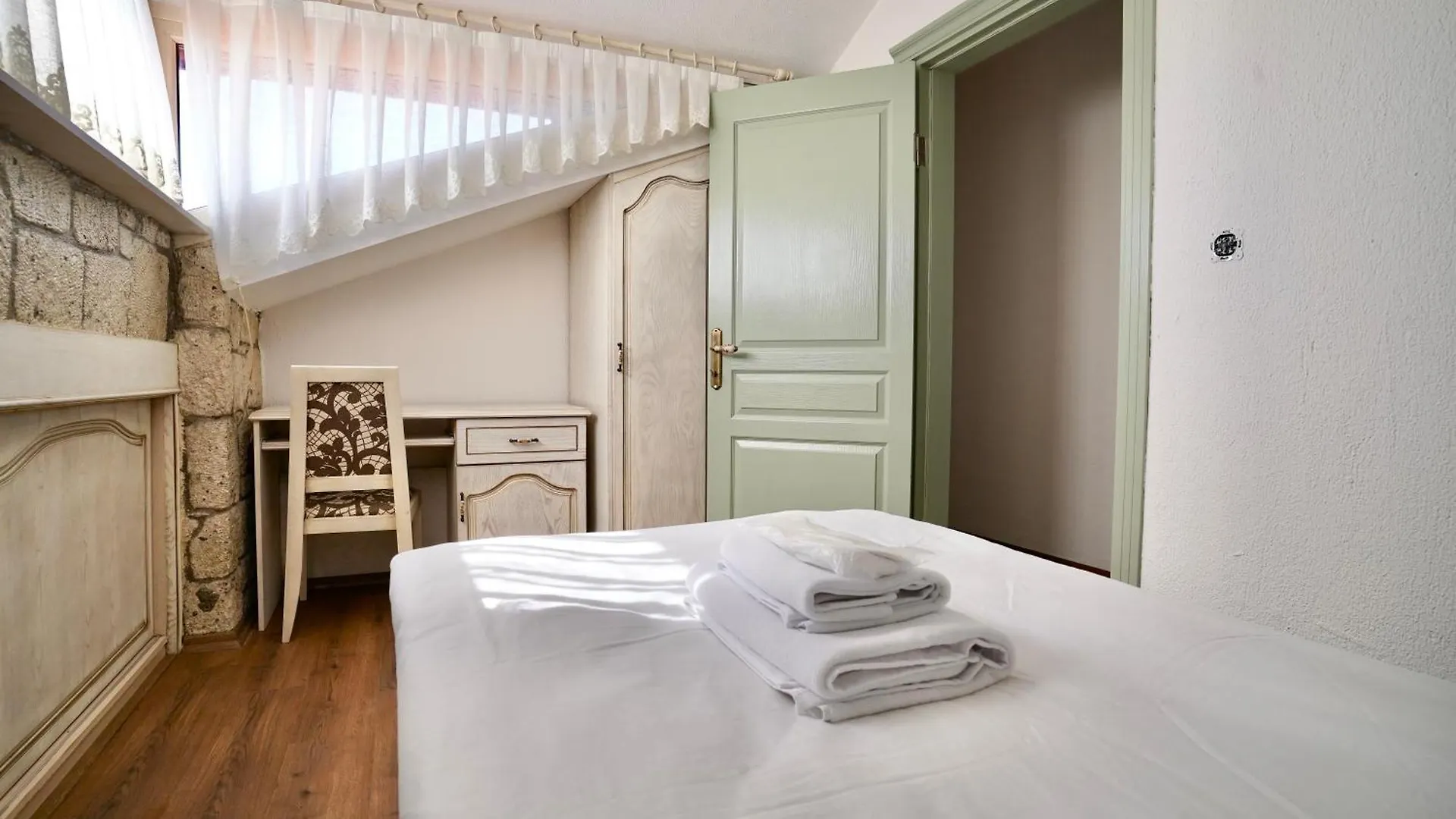Cumbalica Flora Hotel Çeşme